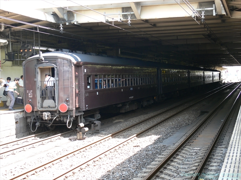 Фото 130 130 ЛЕТ Линия Уцуномия годовщина поезд 5 старых пассажирских вагонов