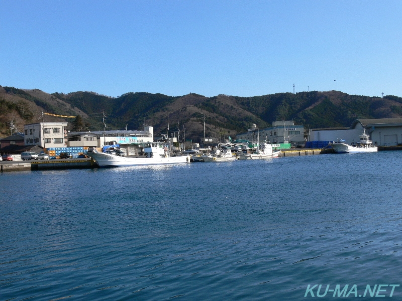 Фото Рыболовное судно в Оногава рыбацком порту No.2