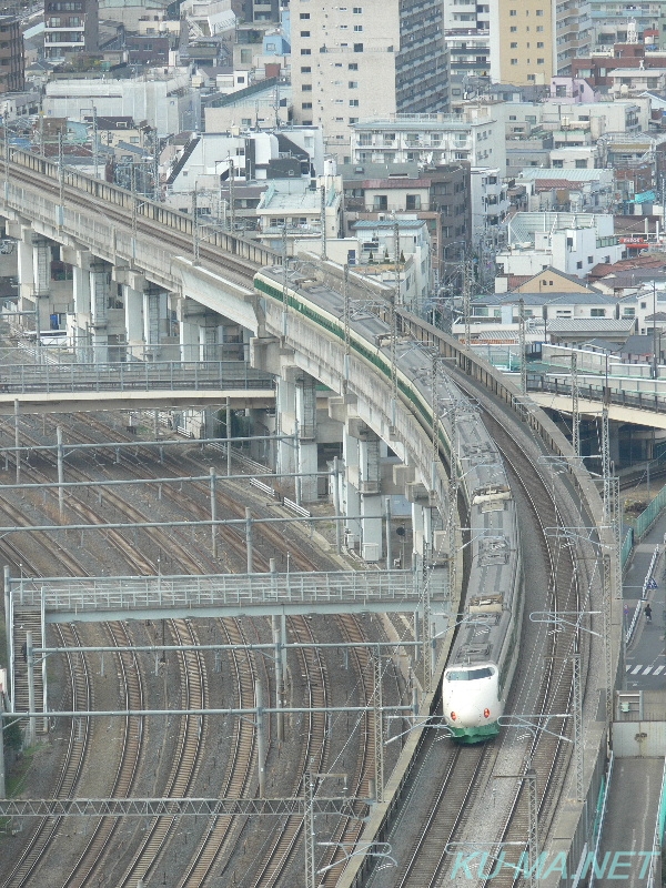 200系新幹線のテール側の写真