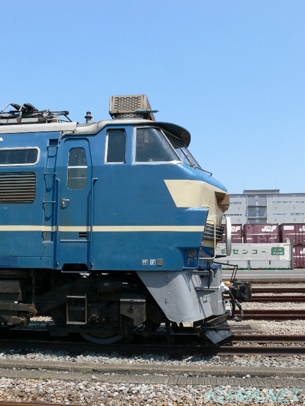 EF66-27側面運転席部分の写真
