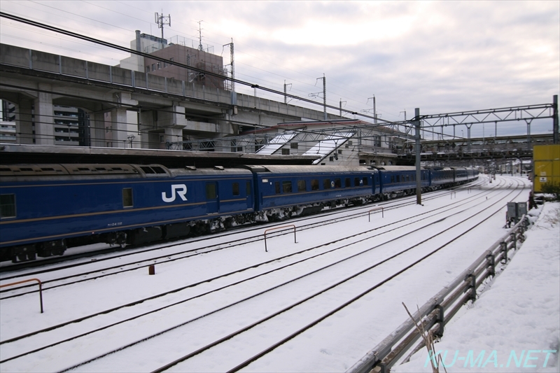 寝台特急あけぼの号ごろんとシート車両の写真