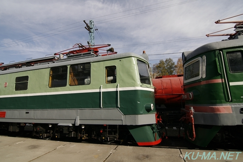 チェコスロバキア製電気機関車ЧС1-073側面その1の写真
