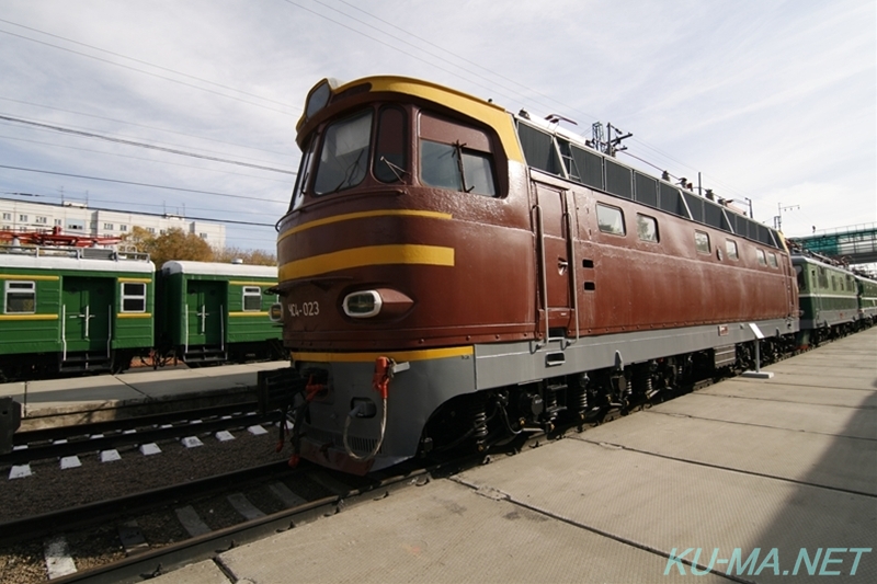ロシア電気機関車ЧС4-023の写真