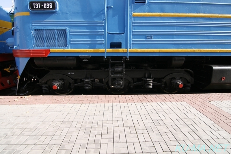 ソ連ディーゼル機関車ТЭ7-096の台車写真