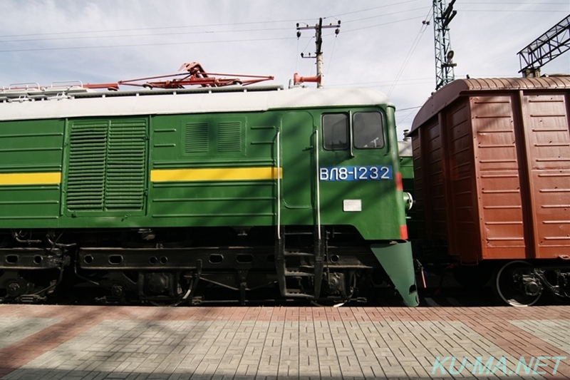 ソ連電気機関車ВЛ8-1232の写真その2