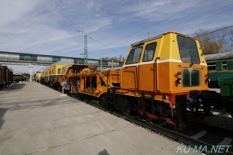 ロシアの保線車両ВПР1200の写真