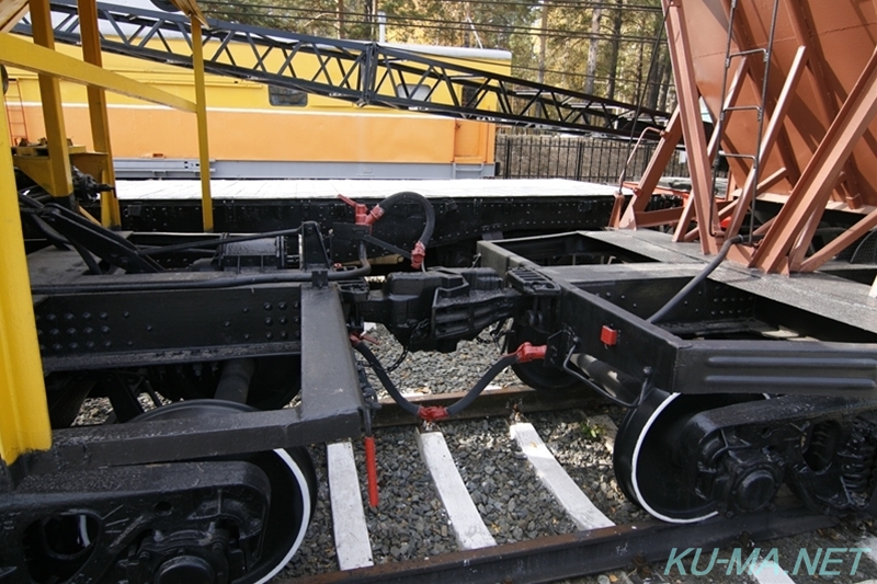 4軸砕石用ホッパ車連結の写真