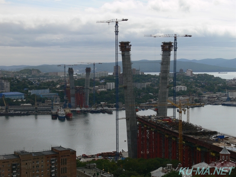 2010年建設途中の金角湾横断橋の写真その2