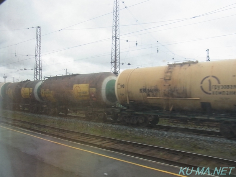 シベリア鉄道のタンク車写真