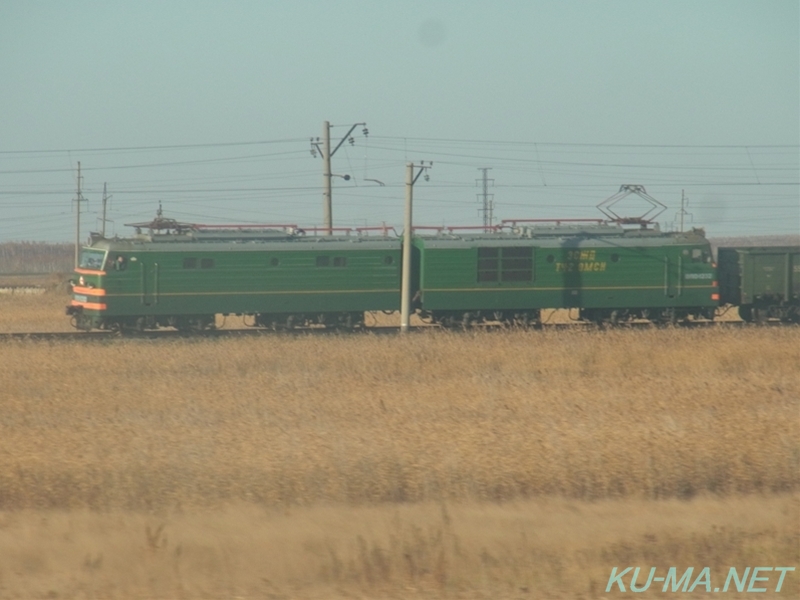 先頭機関車はVL10-1232?の画像